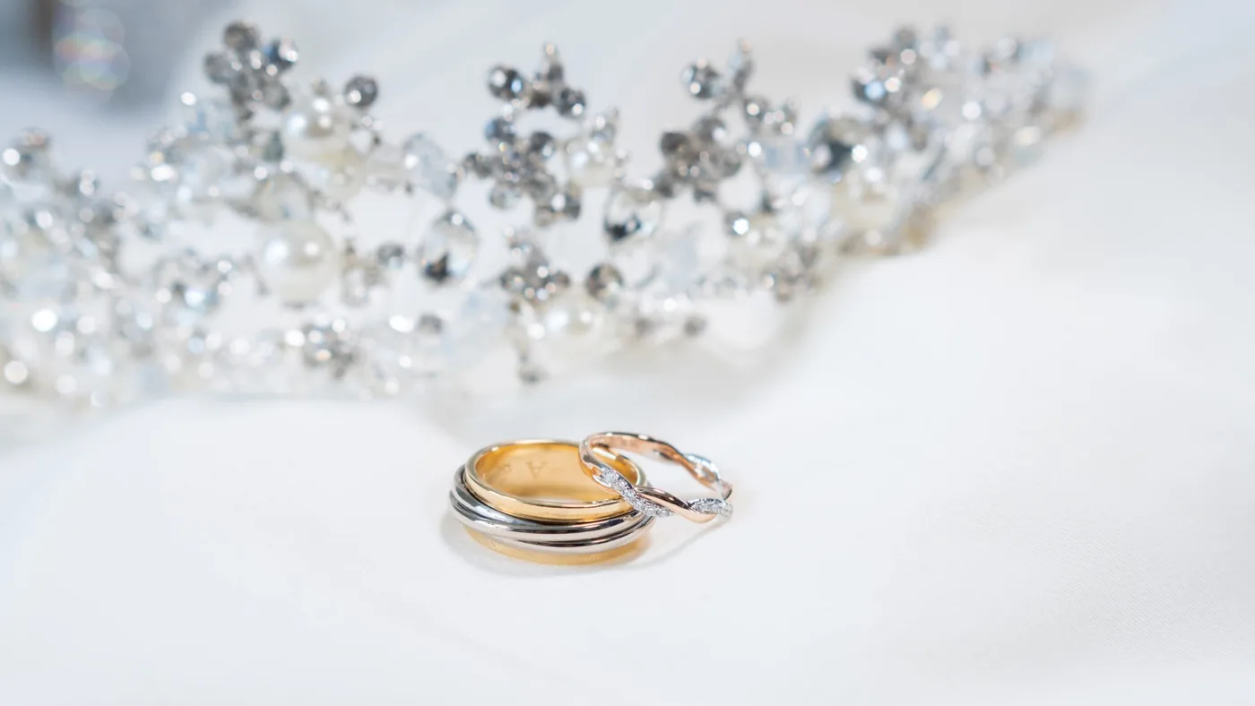 Jewelry product photography by Picpostmedia